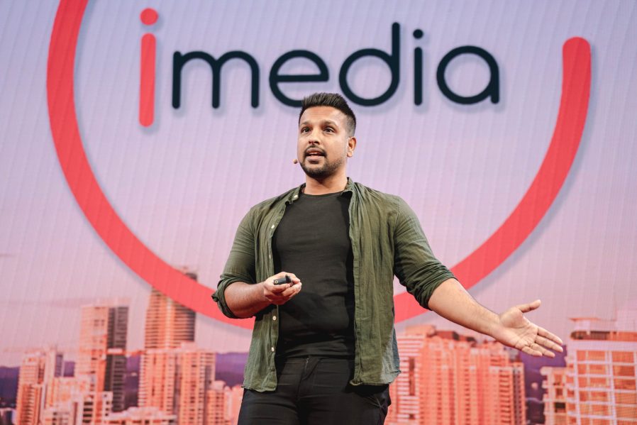 Safwan Chowdhury leads the discussion on the evolving state of SEO at iMedia 2025 Online Marketing Gurus Joins iMedia 2025 - by OMG Australia