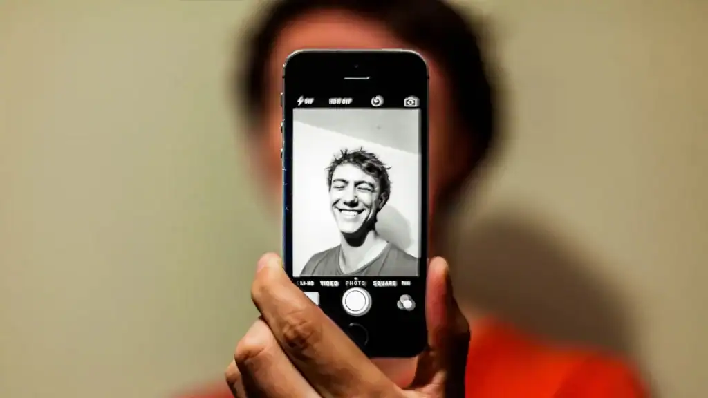 Snapchat user taking a selfie